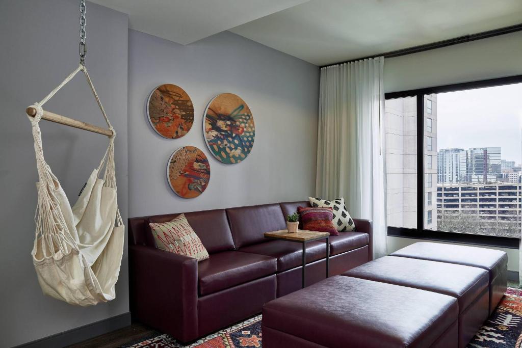 Moxy Atlanta Midtown - 