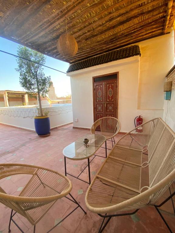 Um pátio ou outra área exterior em Riad Dar Teranga Hotel & Spa
