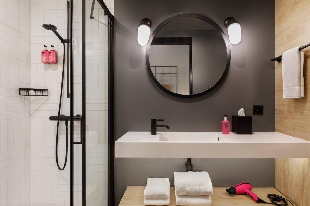 Moxy Bern Expo - Resim 19