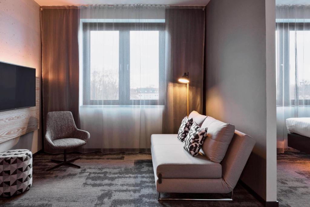 Moxy Duesseldorf South - Resim 14