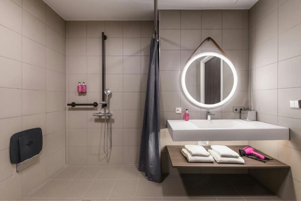 Moxy Stuttgart Feuerbach - Resim 11