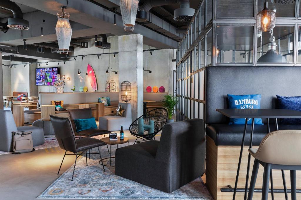 Posezení v ubytování Moxy Hamburg City