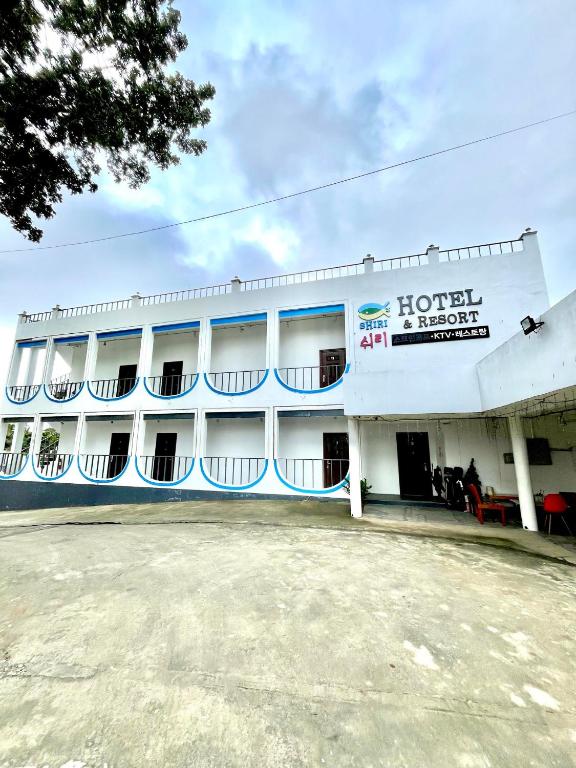 Bangunan di mana terletaknya hotel