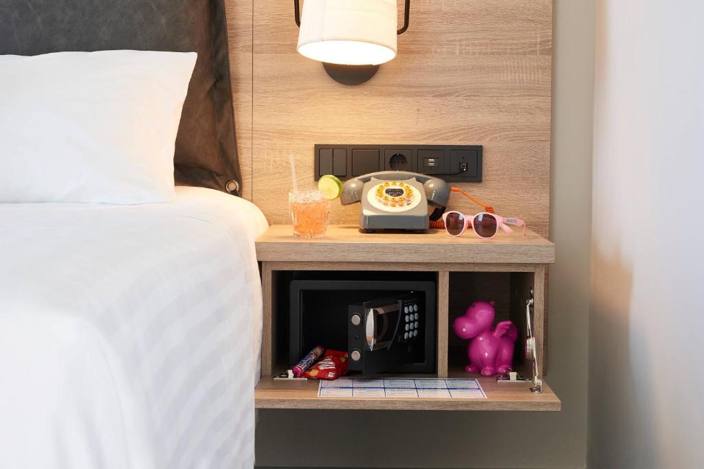 Moxy Patra Marina - Resim 24