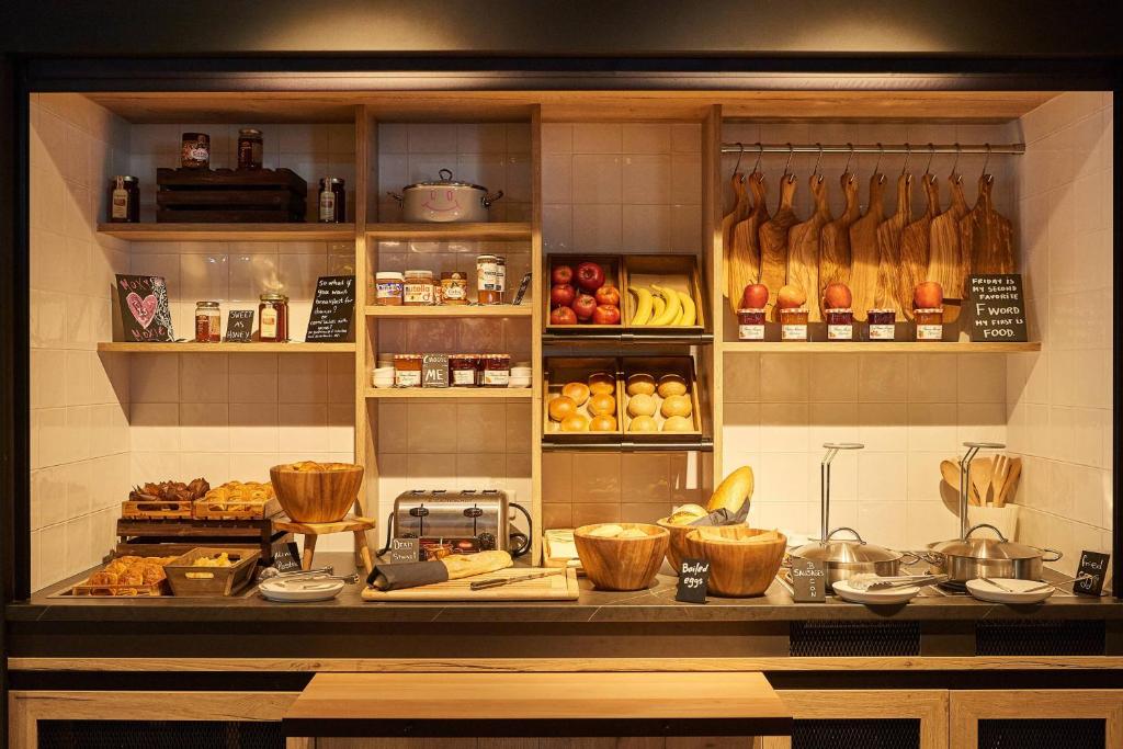 Moxy Patra Marina - Resim 39