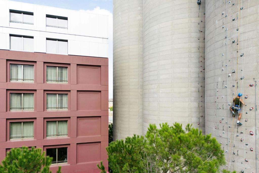 Moxy Bordeaux - Resim 12