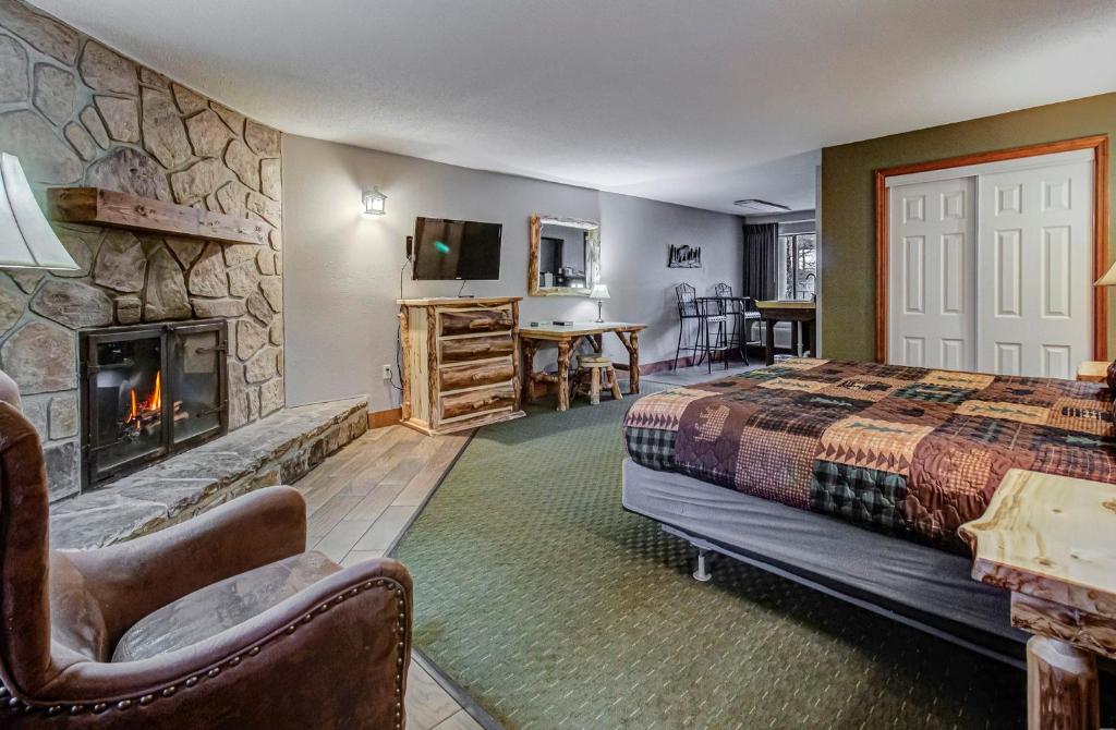 Brookside Lodge - Gatlinburg - On the River photo