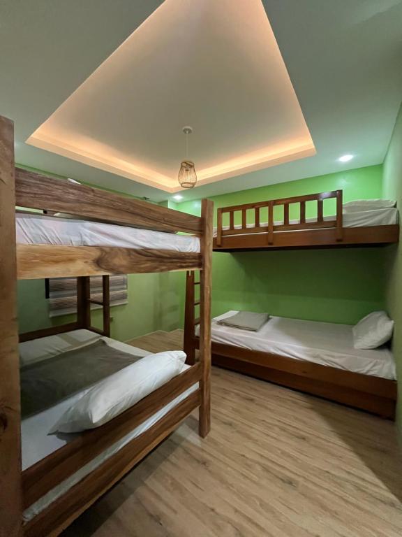Postel nebo postele na pokoji v ubytování Lisro Sleep and Relax