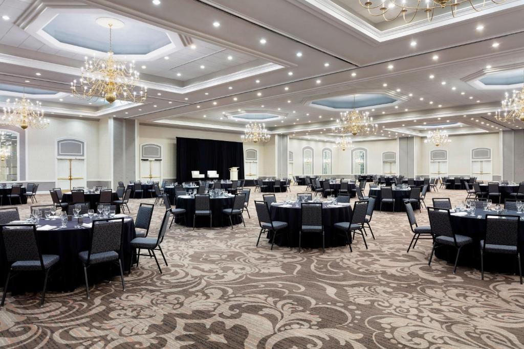 Le Meridien Charlotte photo