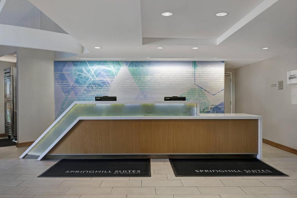 Vstupní hala nebo recepce v ubytování SpringHill Suites by Marriott Palm Desert