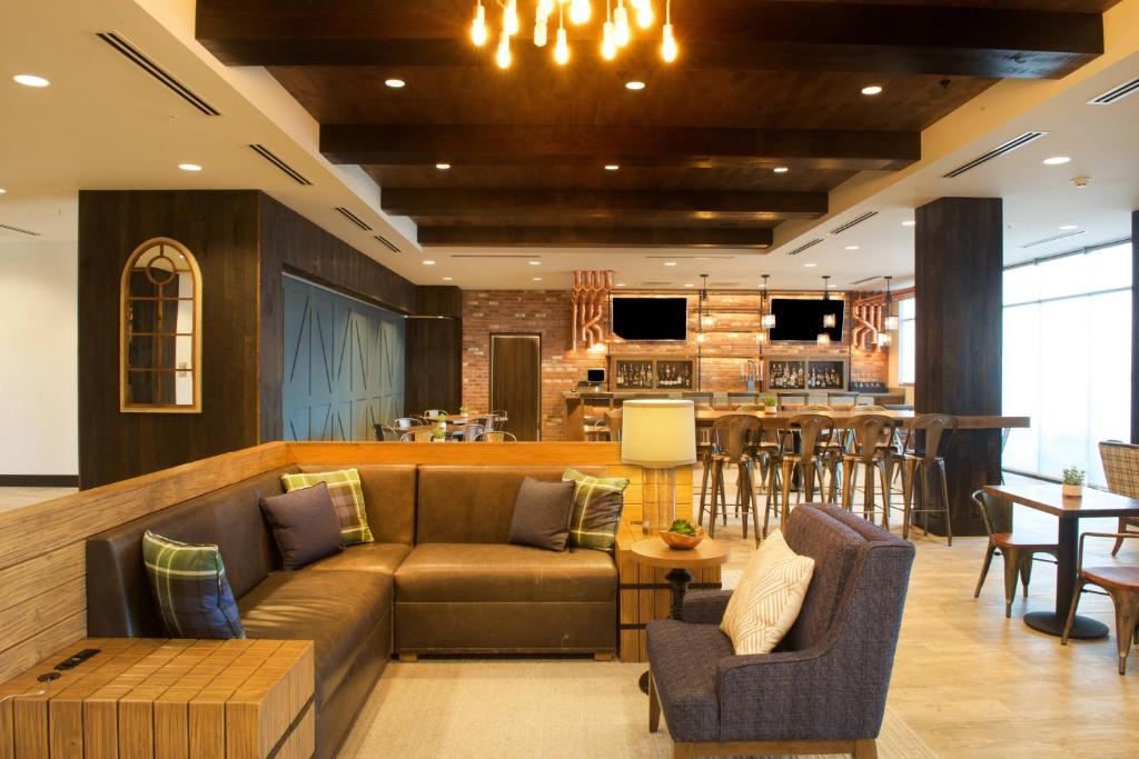 Posezení v ubytování SpringHill Suites by Marriott Bend