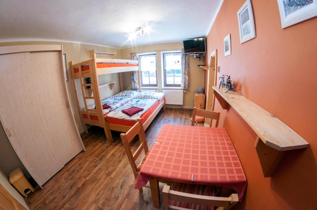 Postel nebo postele na pokoji v ubytování Chalupa 246