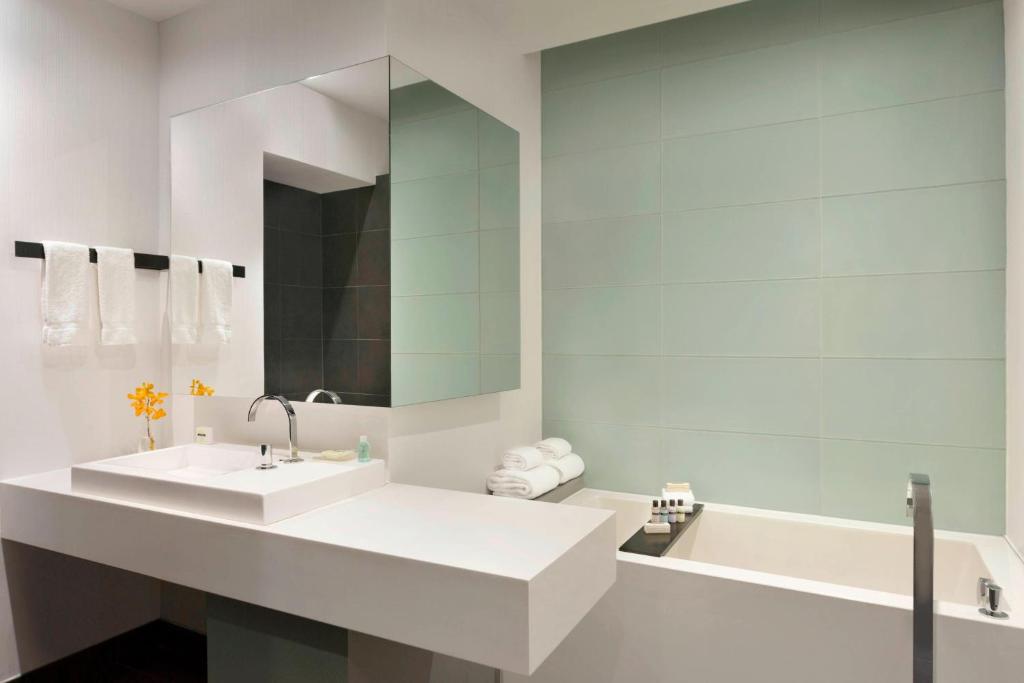 Hotel PUR, Quebec, a Tribute Portfolio Hotel - Resim 28