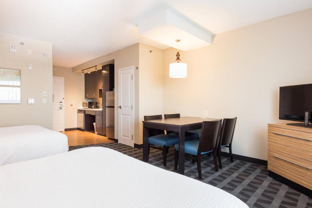 TownePlace Suites by Marriott Edmonton South - Resim 11