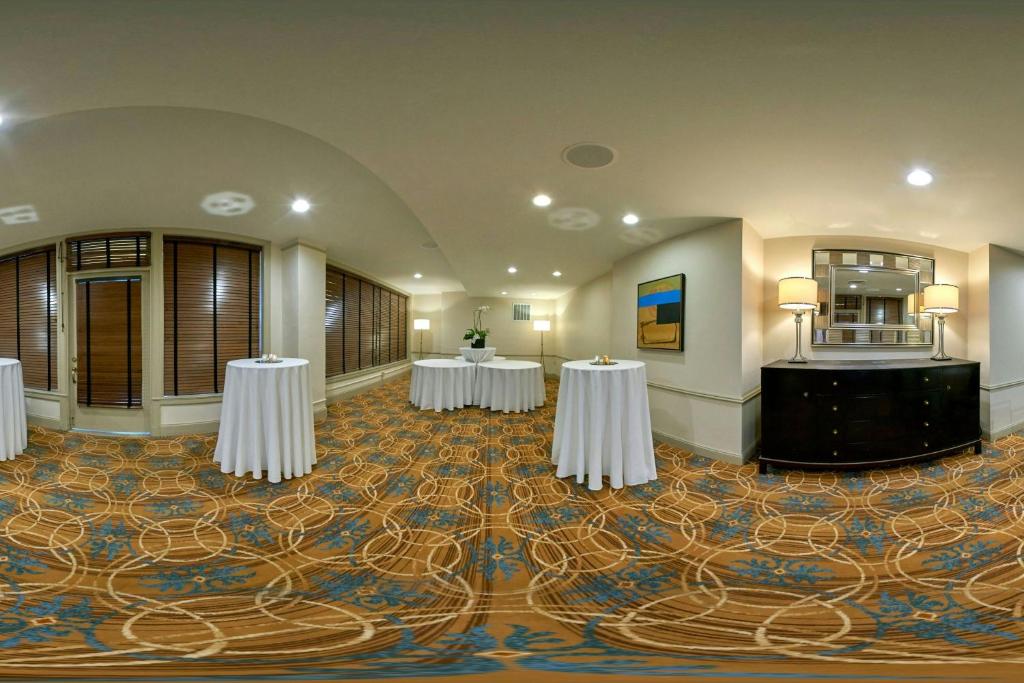 Restaurace v ubytování The Westin Poinsett, Greenville