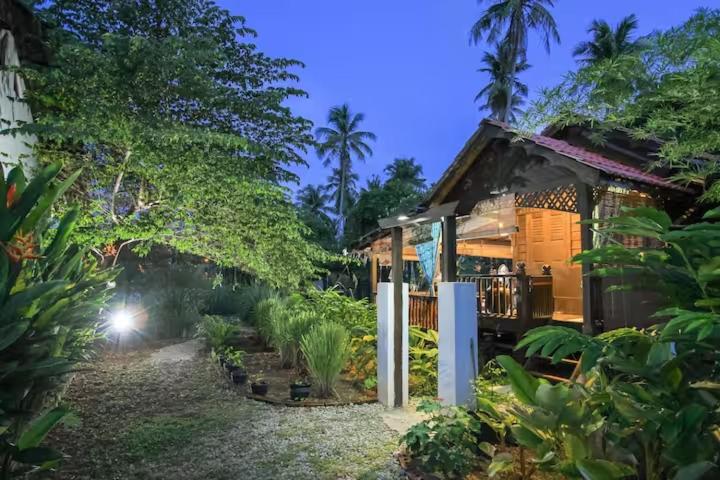 Zahrada ubytování Mayas Hut