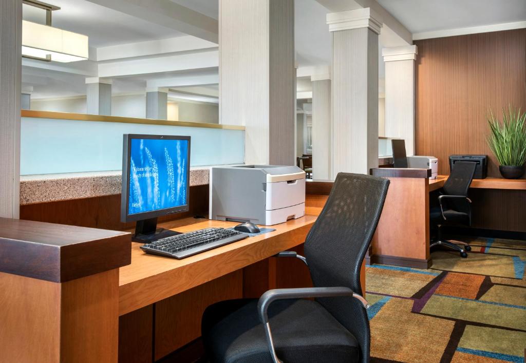 Posezení v ubytování Fairfield Inn & Suites by Marriott Dover