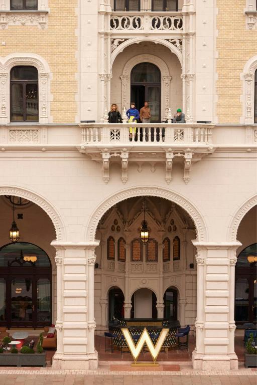 W Budapest - Resim 31