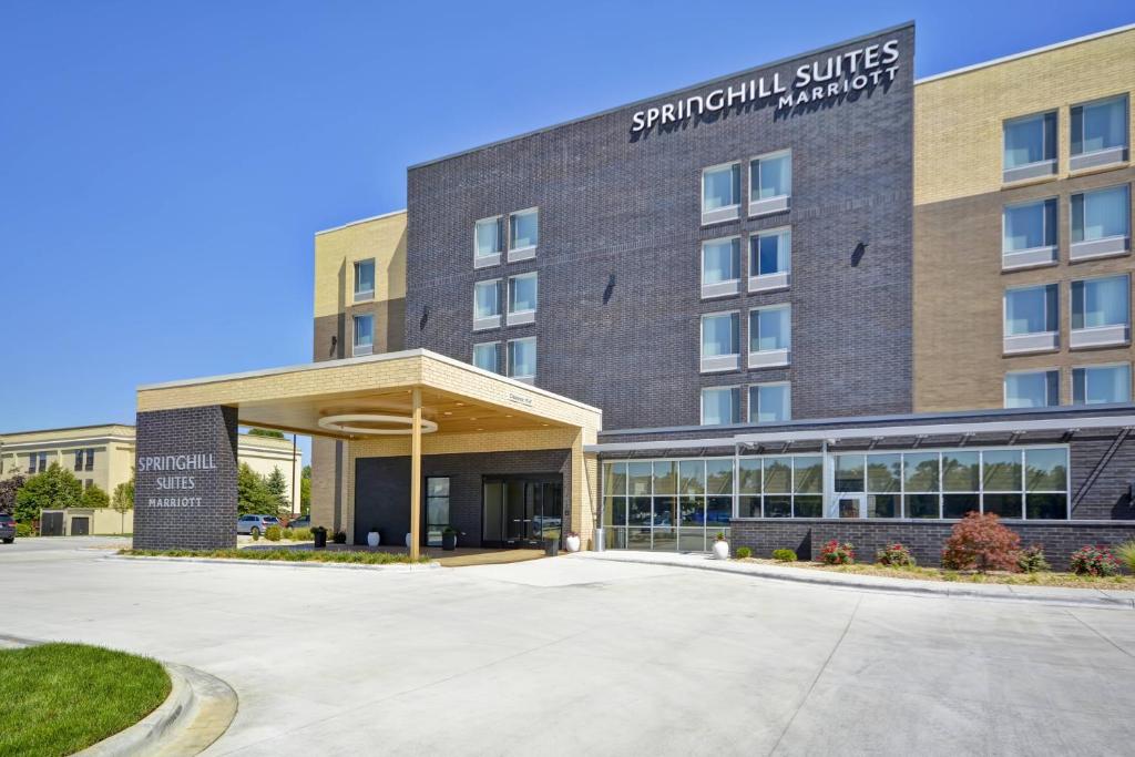 SpringHill Suites by Marriott Cincinnati Blue Ash photo