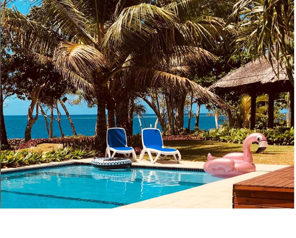 Bazén v ubytování Qualius Lodge is Mele Bays WOW factor and Private Paradise nebo v jeho okolí