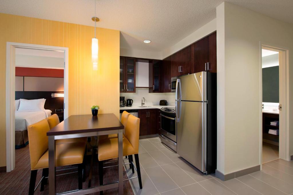 Residence Inn by Marriott Calgary South - Resim 15