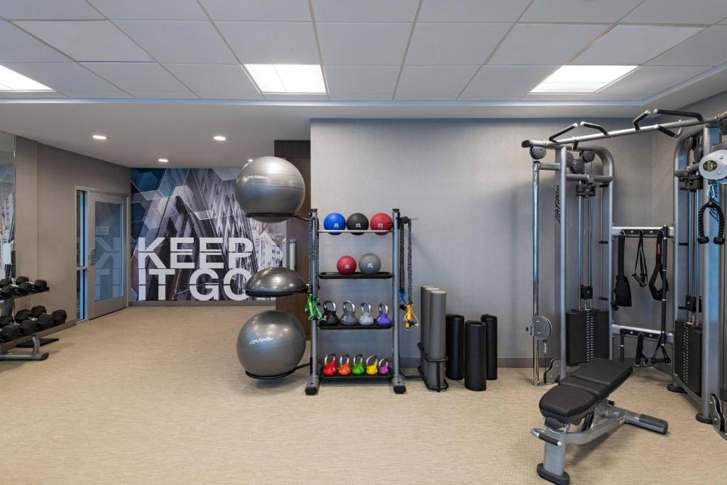Fitness centrum a/nebo fitness zařízení v ubytování SpringHill Suites by Marriott Dallas Richardson/University Area