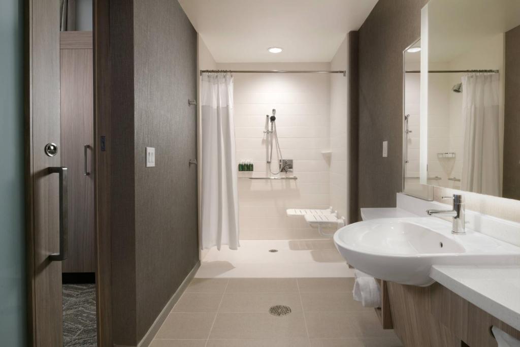 Koupelna v ubytování SpringHill Suites by Marriott Texas City