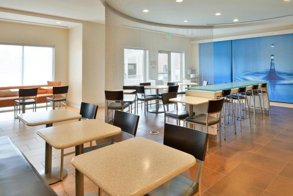 SpringHill Suites Fairfax Fair Oaks photo