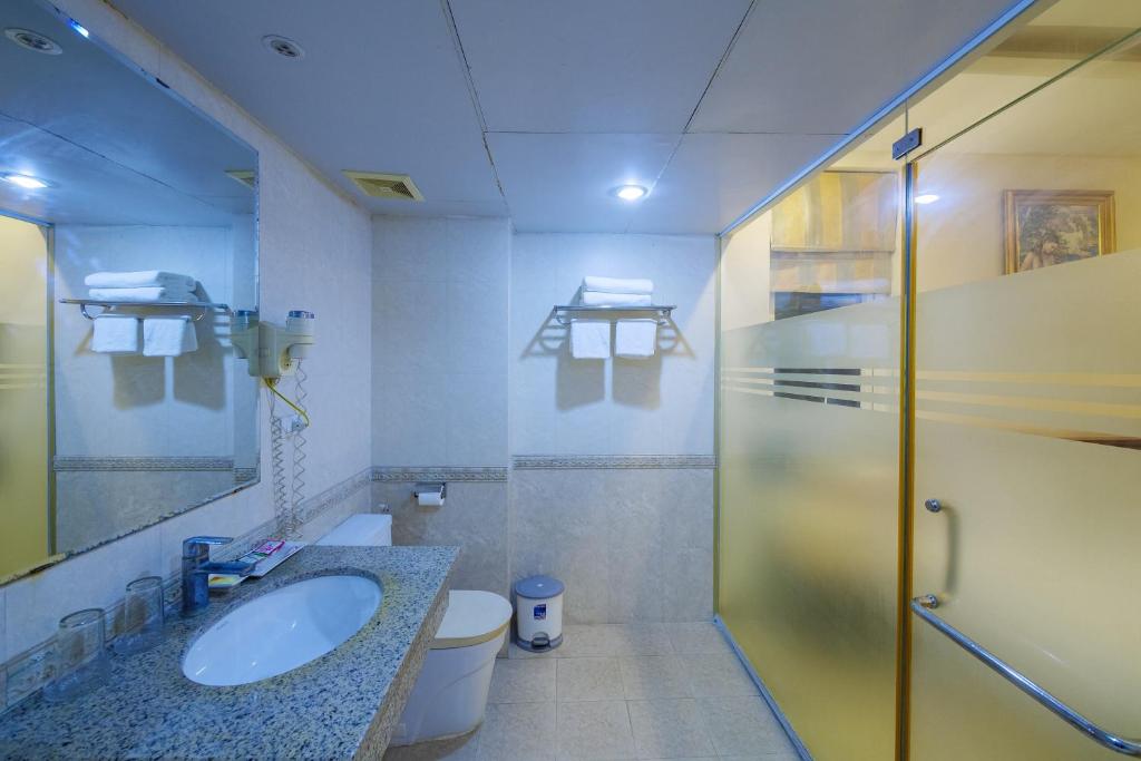 Koupelna v ubytování Ngan Ha Hotel Long Bien