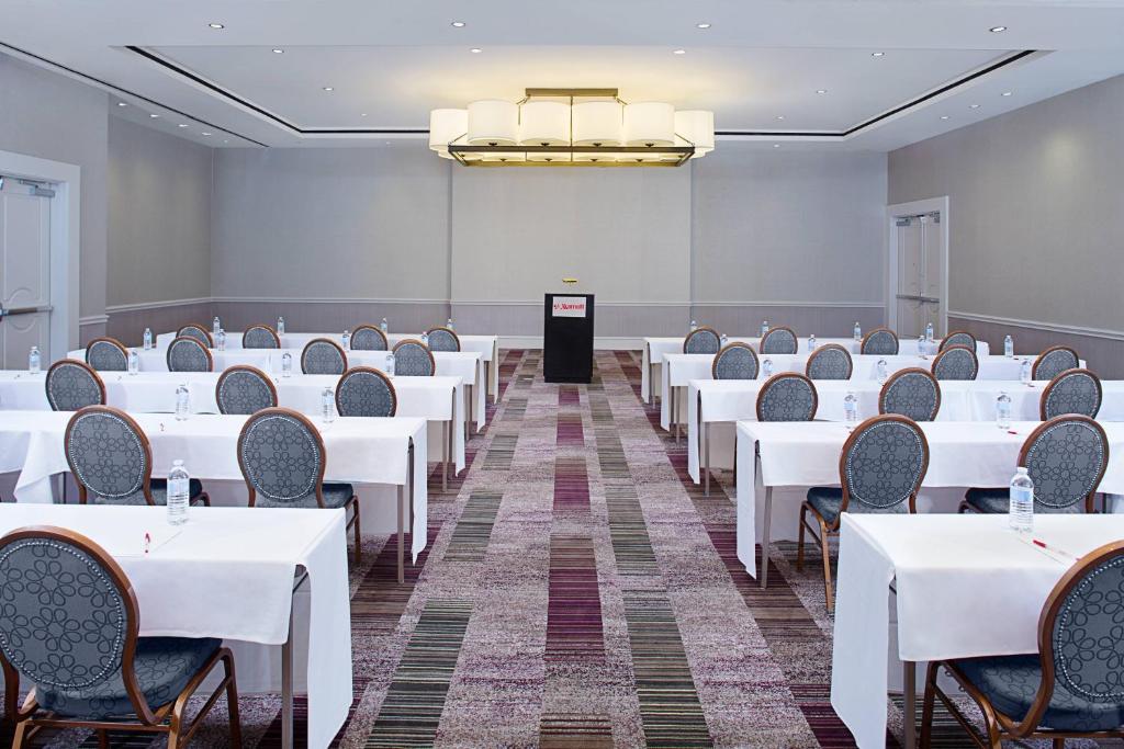 Pleasanton Marriott photo