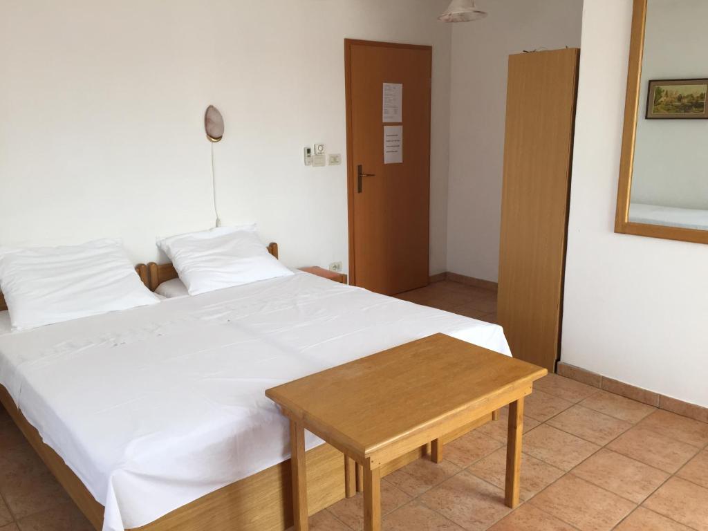 Letto o letti in una camera di Vera Bed and Breakfast