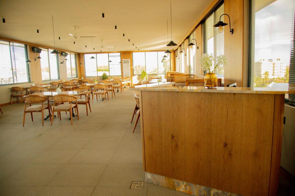 Restaurace v ubytování New Amaan Hotel