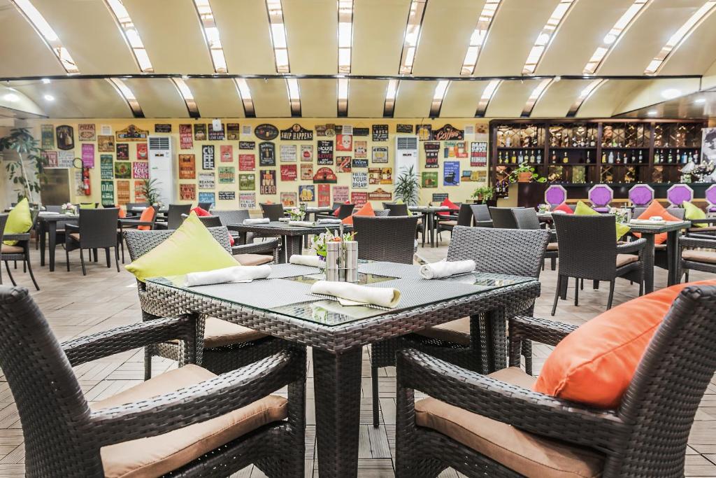 Golden Tulip Addis Ababaにあるレストランまたは飲食店