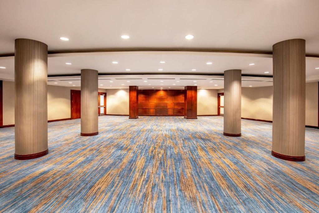 The Westin Waltham Boston photo