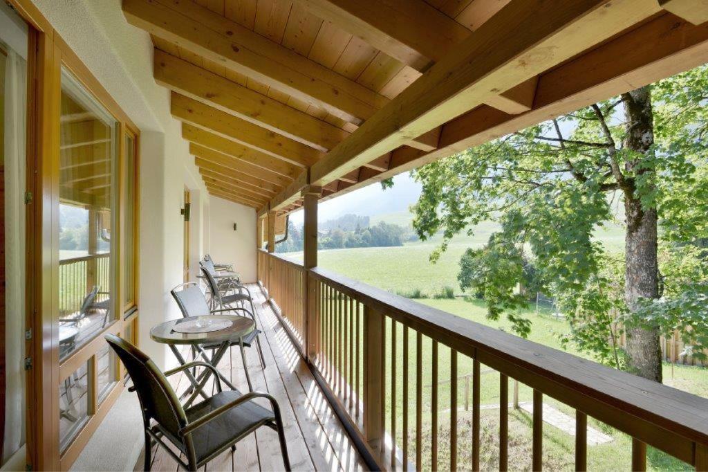 Balkón nebo terasa v ubytování Hotel Kraftquelle Schlossblick