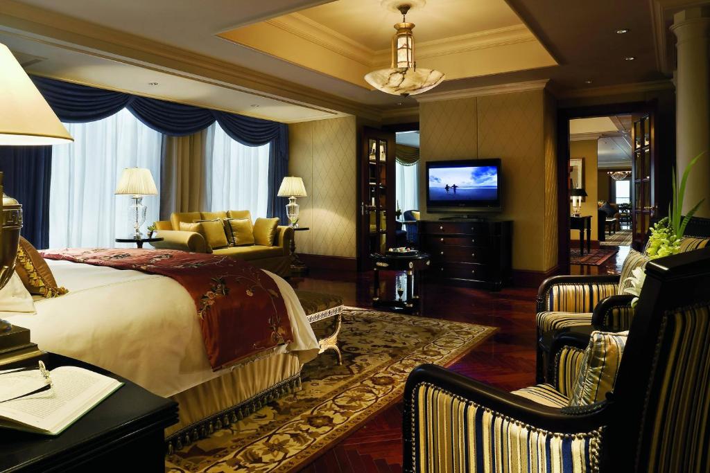 TV a/nebo společenská místnost v ubytování The Ritz-Carlton, Guangzhou