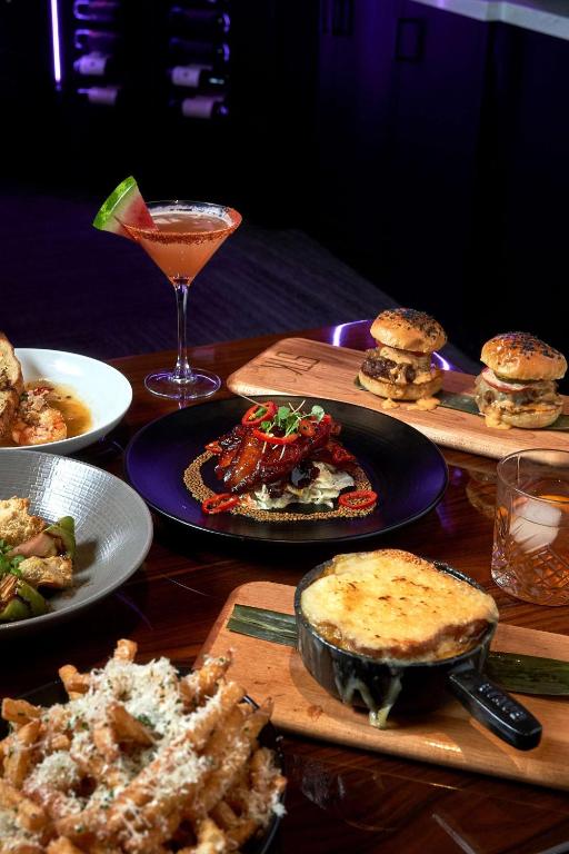 Embassy Suites by Hilton Niagara Falls/ Fallsview - Resim 13