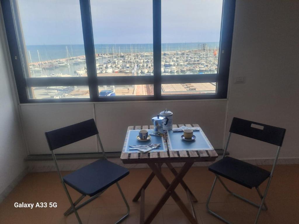 Foto dalla galleria di La Suite Sinatra a Nettuno