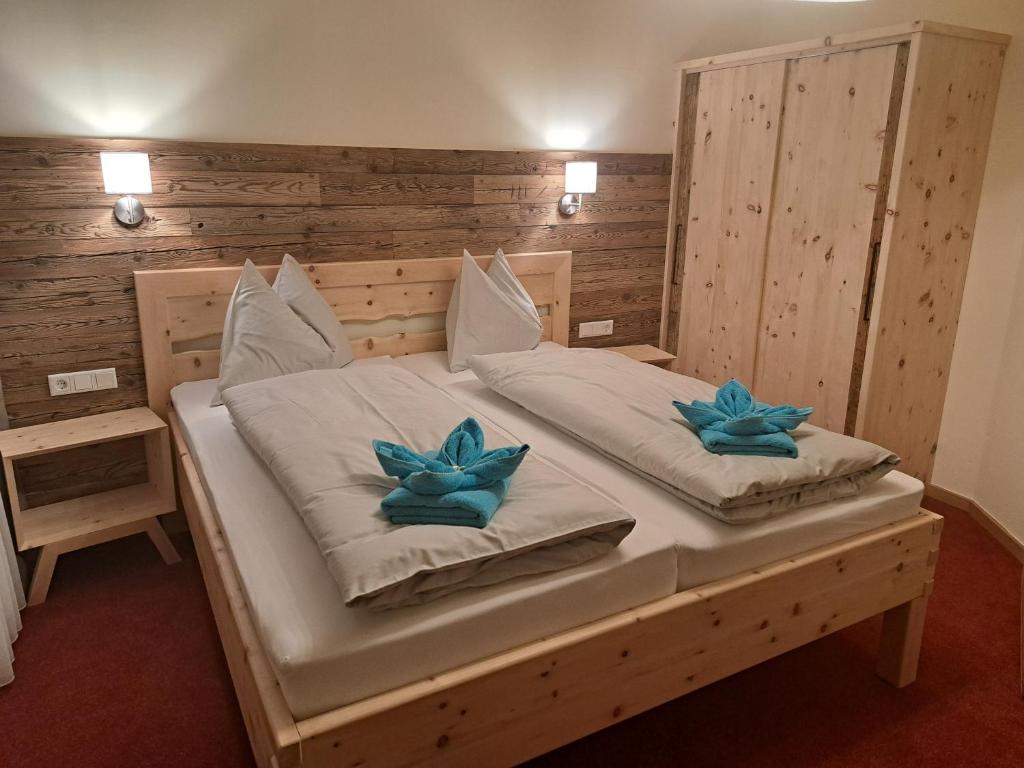 Postel nebo postele na pokoji v ubytování Landhaus Königsreiner