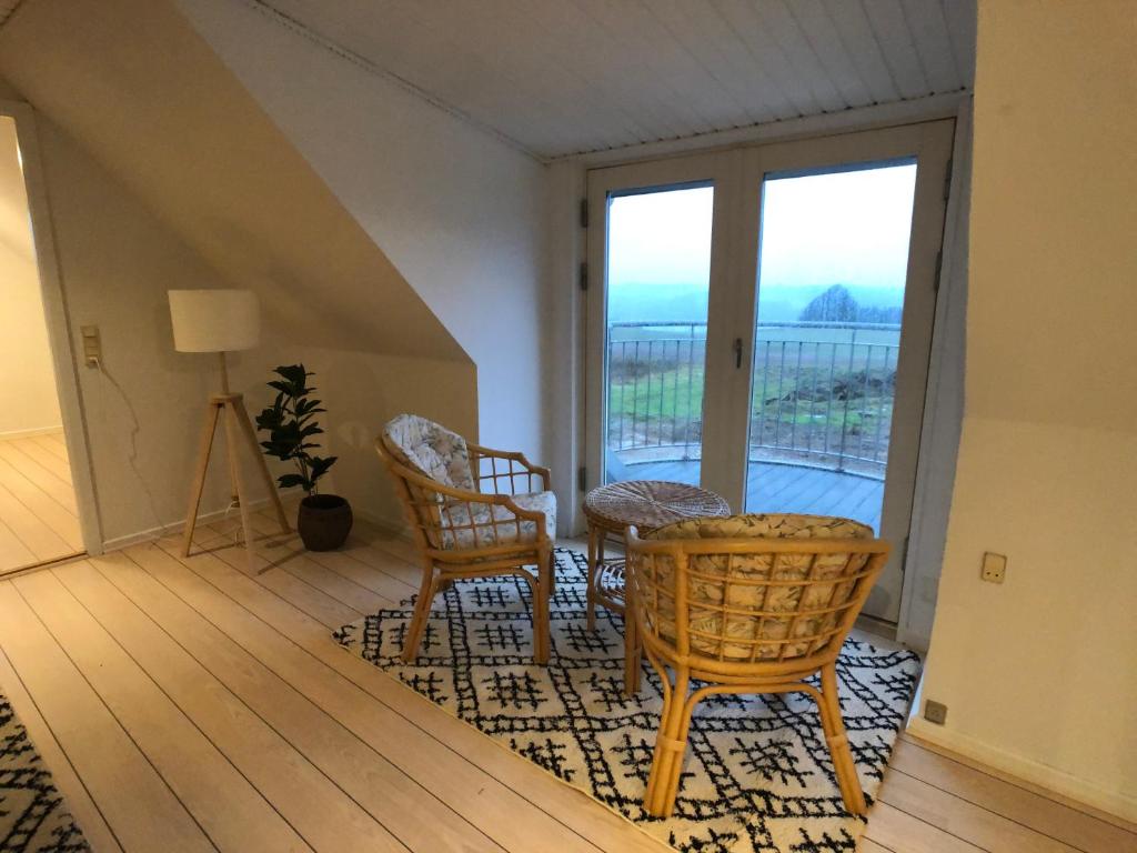 Posezení v ubytování Kobbeldalhus