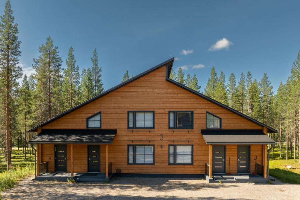 Το κτήριο όπου στεγάζεται  η παραθεριστική κατοικία