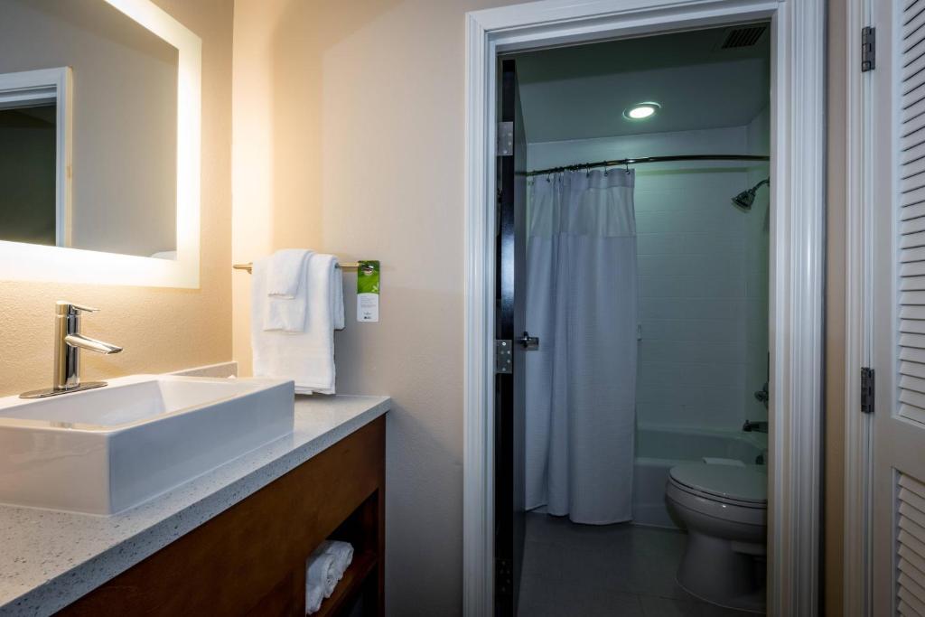 SpringHill Suites by Marriott Denton photo