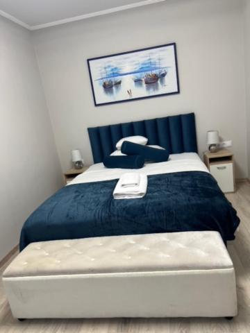 Postel nebo postele na pokoji v ubytování Komarom Luxe Apartment