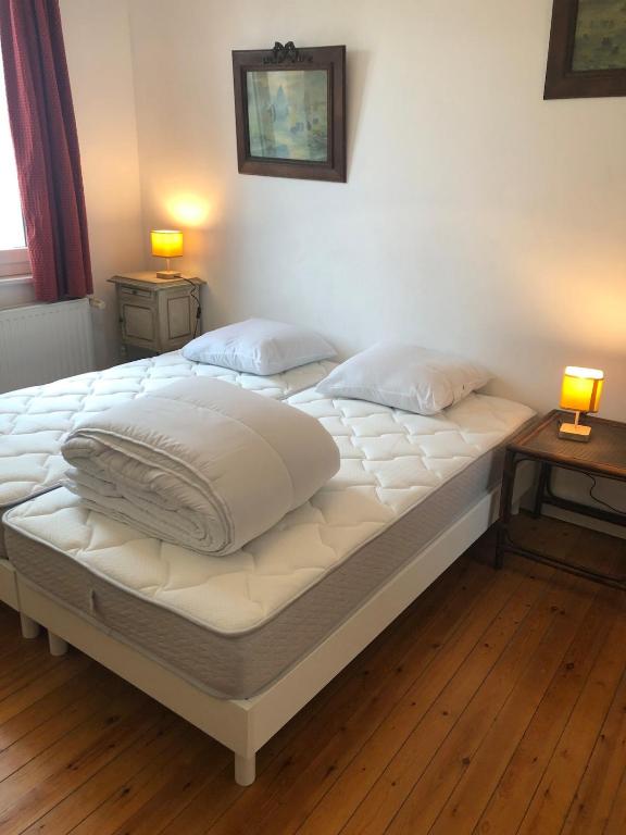 Postel nebo postele na pokoji v ubytování Villa Triton - Vue mer
