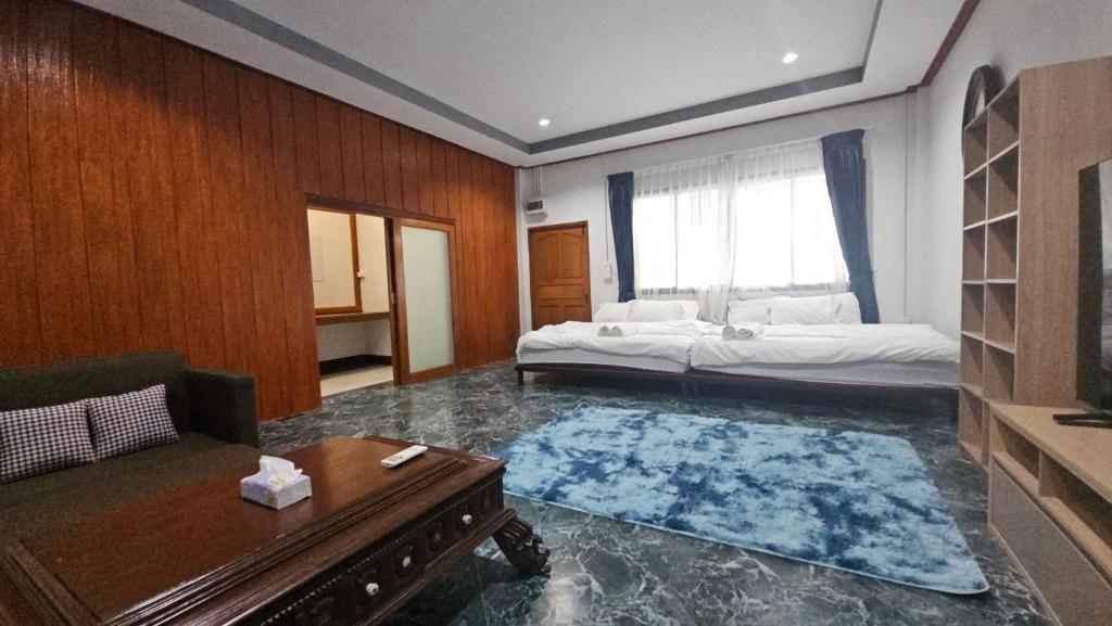 HOMETHAI RESORT (โฮมไทยรีสอร์ท) - Chambre Double De Luxe Avec Deux Lits Doubles