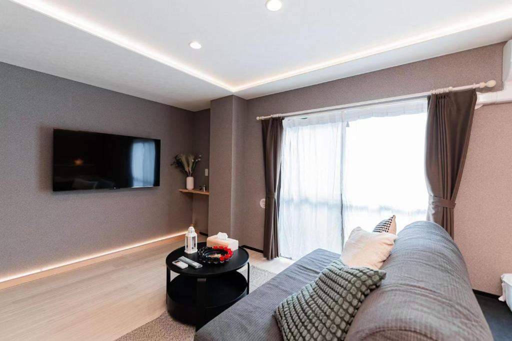 saiei hotel 402