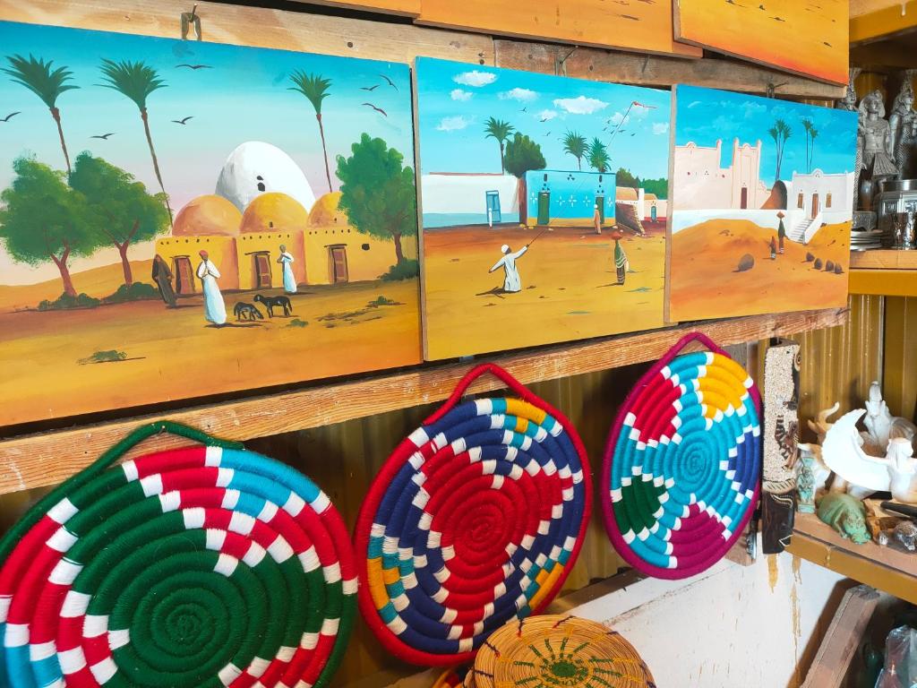Posezení v ubytování Kabara Nubian House