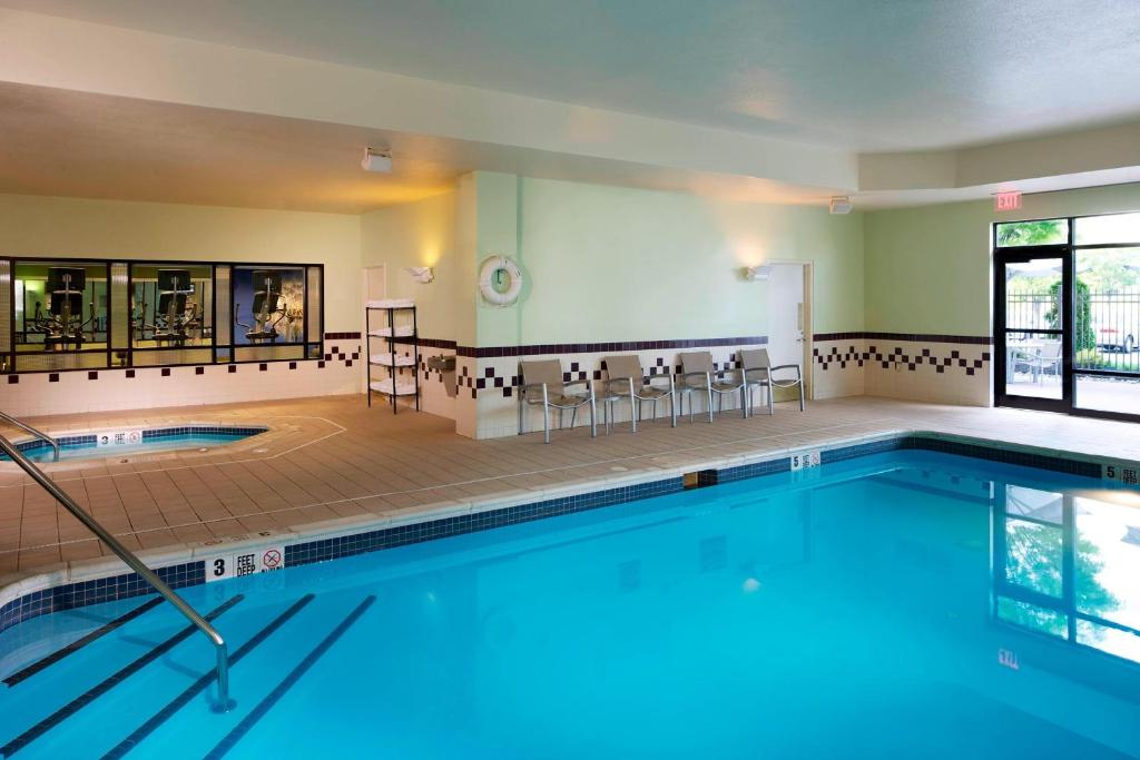 SpringHill Suites by Marriott Newark International Airport photo