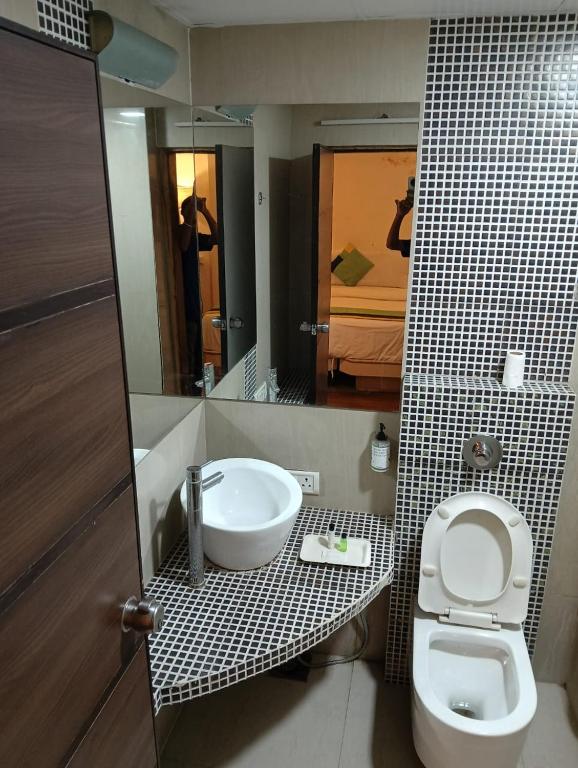 Koupelna v ubytování Hotel Crown