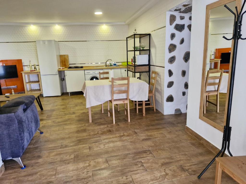 Kuchyň nebo kuchyňský kout v ubytování Las palmeras